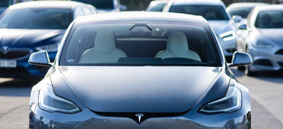 Tesla Supercharging: Ladezeiten, Reichweite, Kosten & Supercharger-Netz in Deutschland