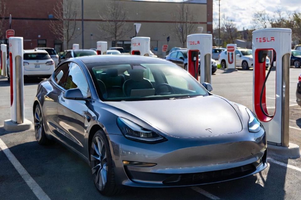 Tesla Laden Kosten – was kostet das Laden wirklich?