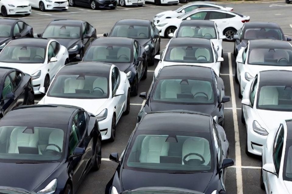 Tesla Versicherung Kosten – wie teuer ist ein Tesla wirklich?